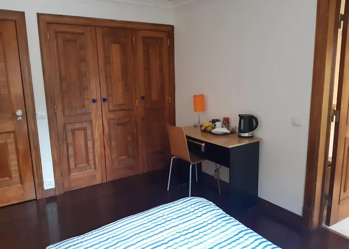 בית אירוח At סינטרה