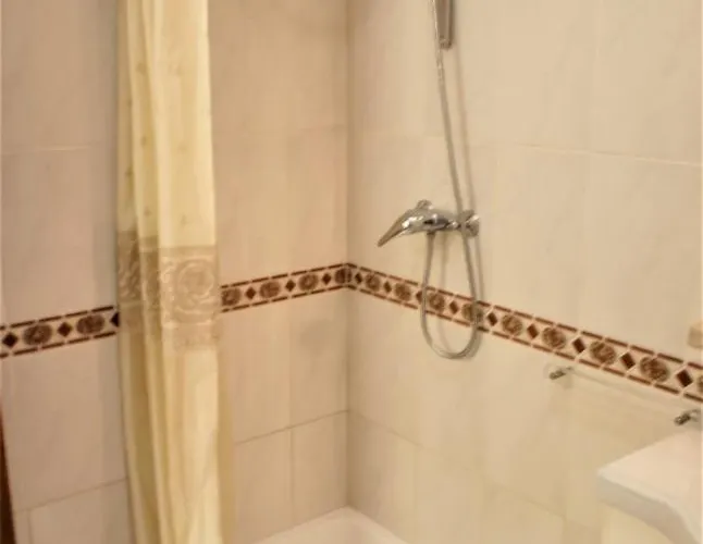 At בית אירוח *