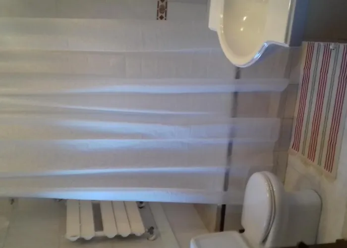 בית אירוח At סינטרה